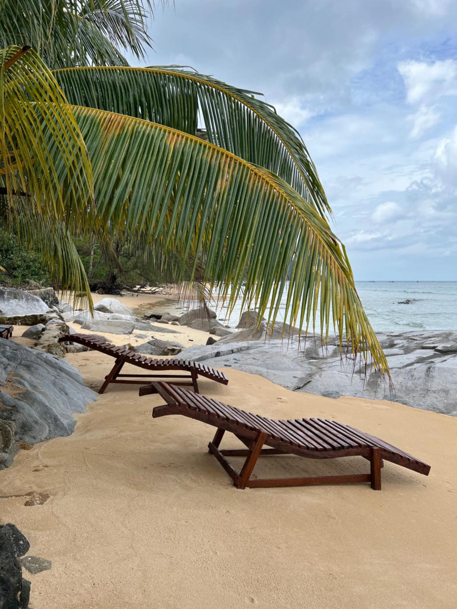 Beach House Kampung Genting Bagian luar foto