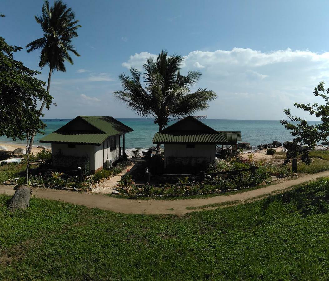 Beach House Kampung Genting Bagian luar foto