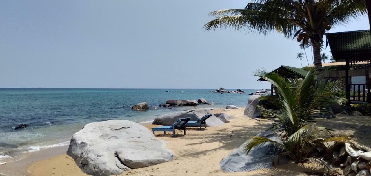 Beach House Kampung Genting Bagian luar foto