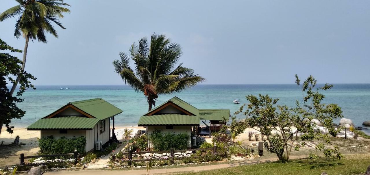 Beach House Kampung Genting Bagian luar foto